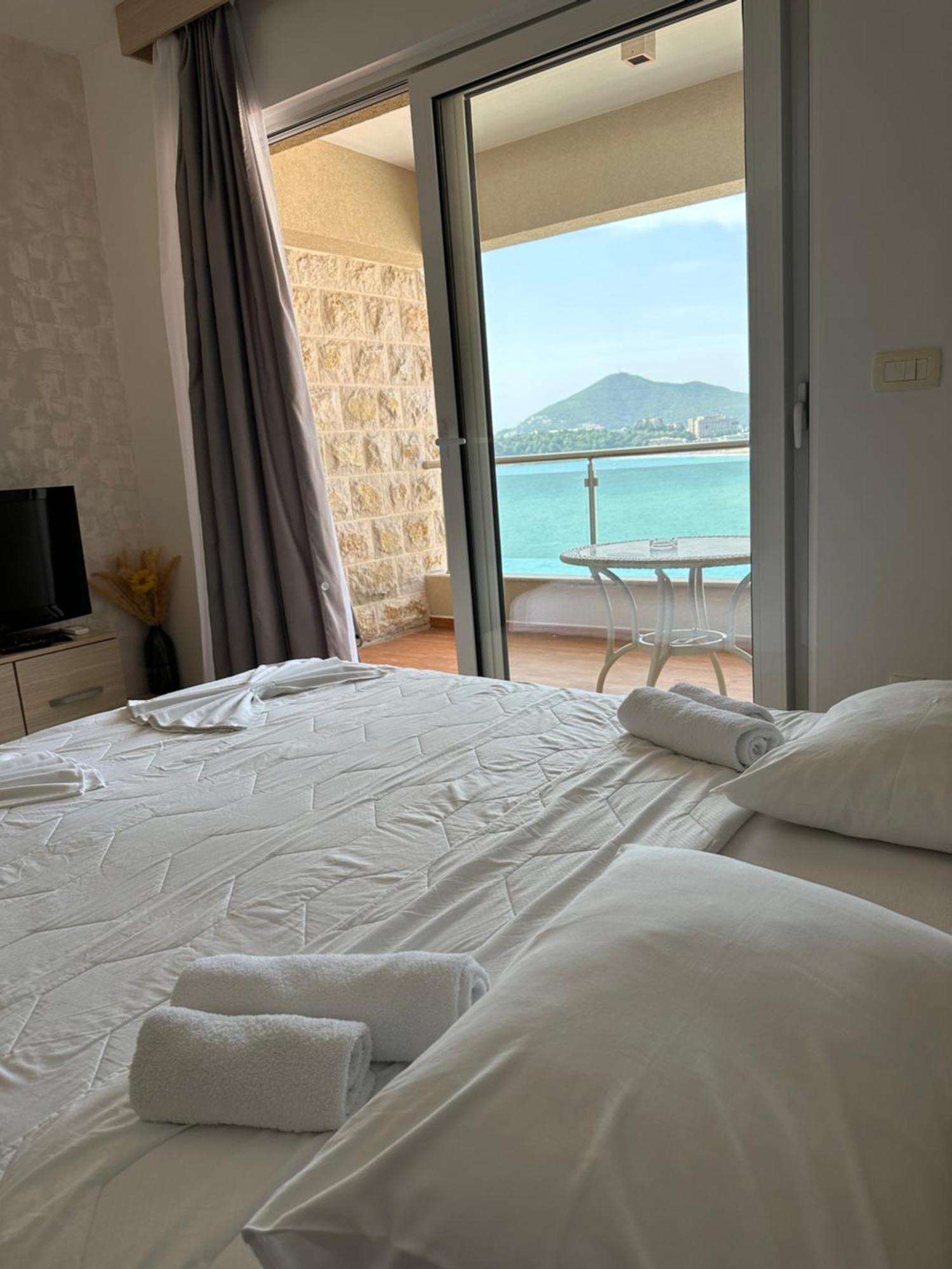 Aura Apartments Budva Exterior photo