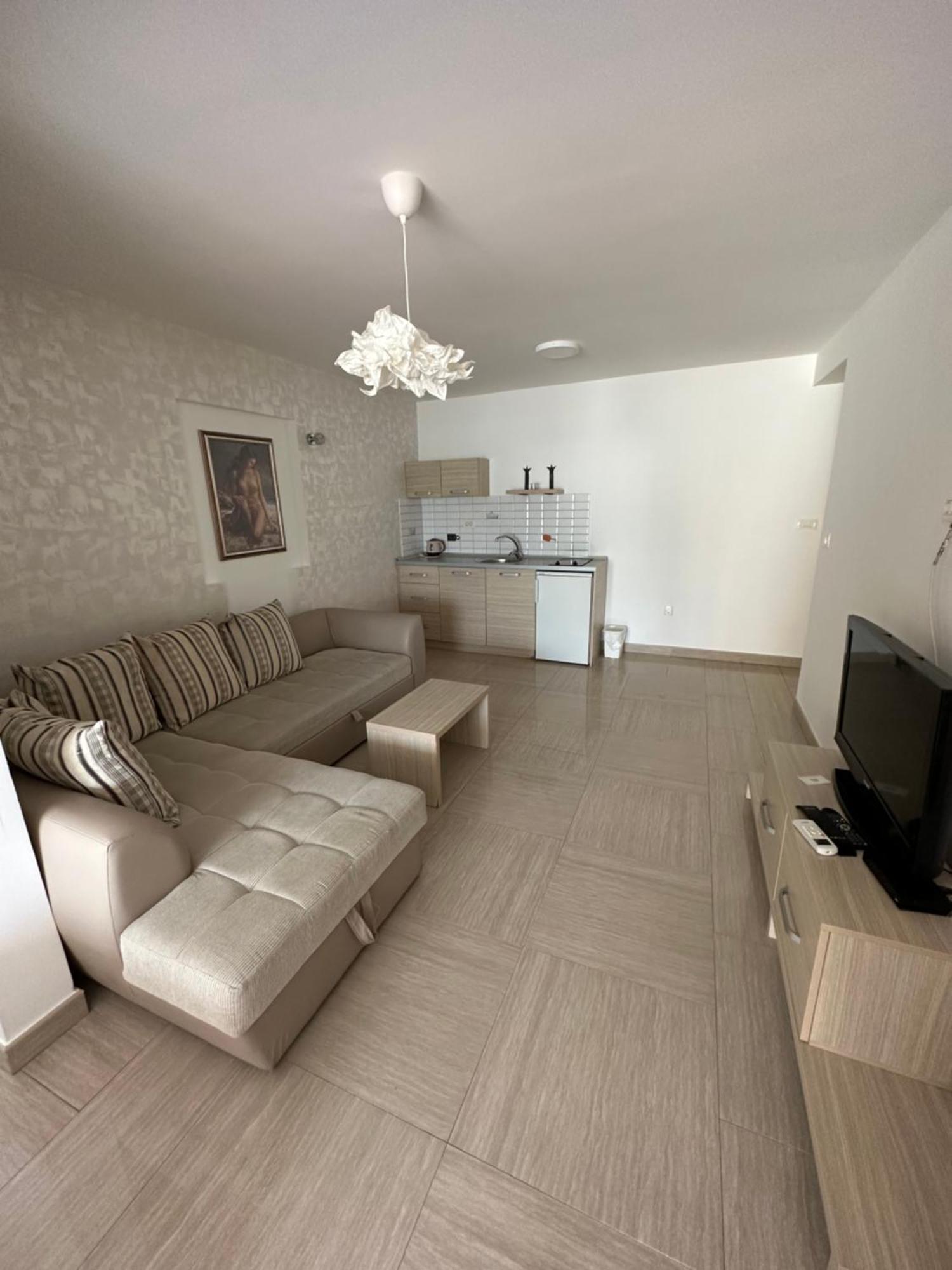 Aura Apartments Budva Exterior photo