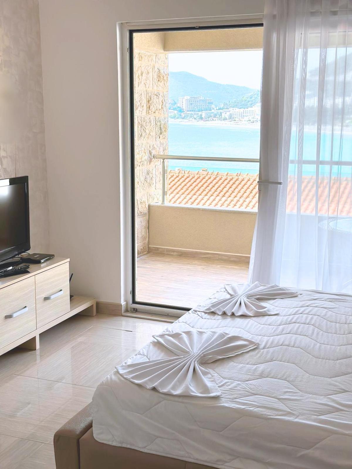 Aura Apartments Budva Exterior photo